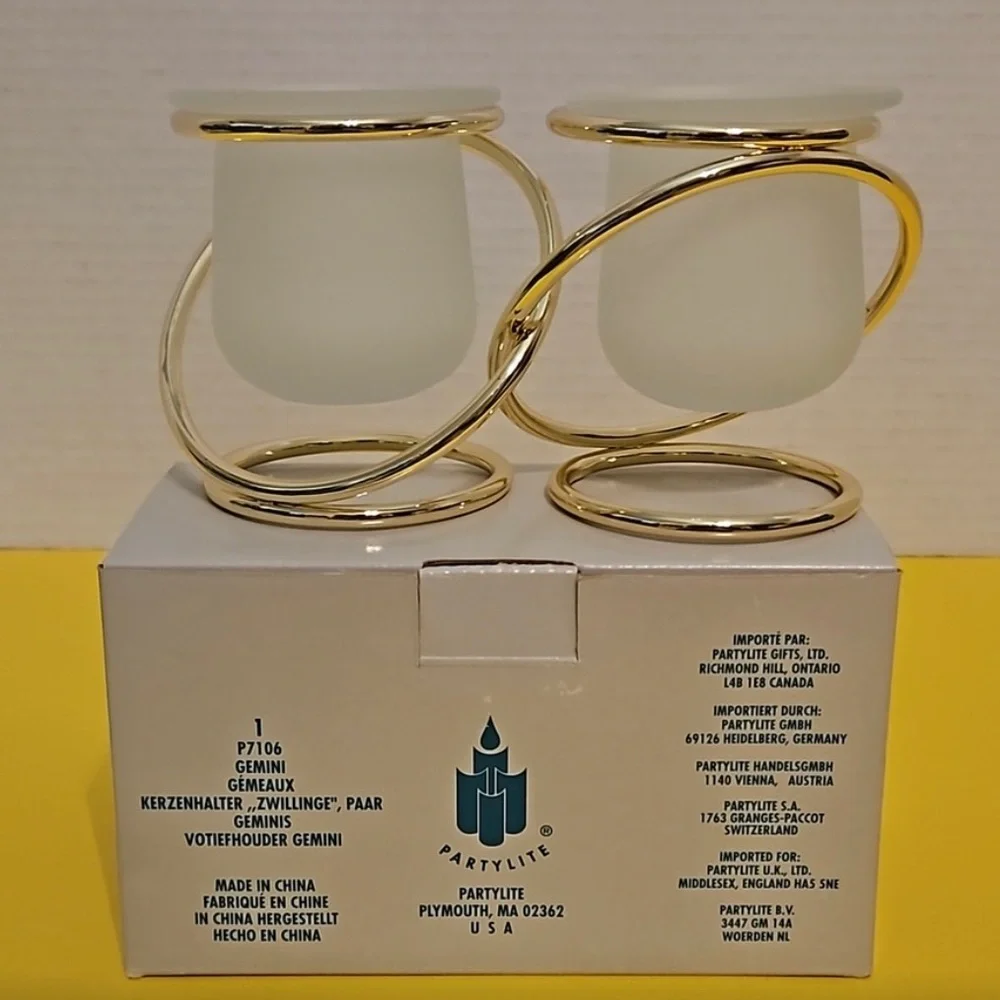 Hostess Pick 🥳💥 New with Tags Vintage PartyLite Gold and White Candle Holders - Picture 1 of 5